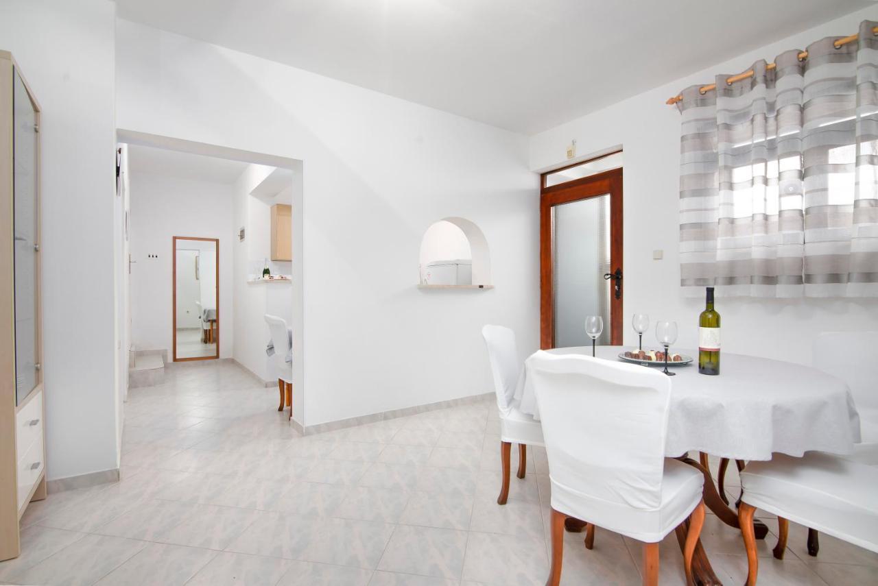 Apartment Palma Pula Luaran gambar