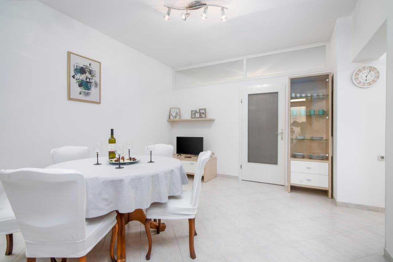Apartment Palma Pula Luaran gambar